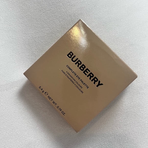 Burberry Complete Eyeshadow Palette Rose Pink No.10-  5.4 g .19 Oz Italy - NEW